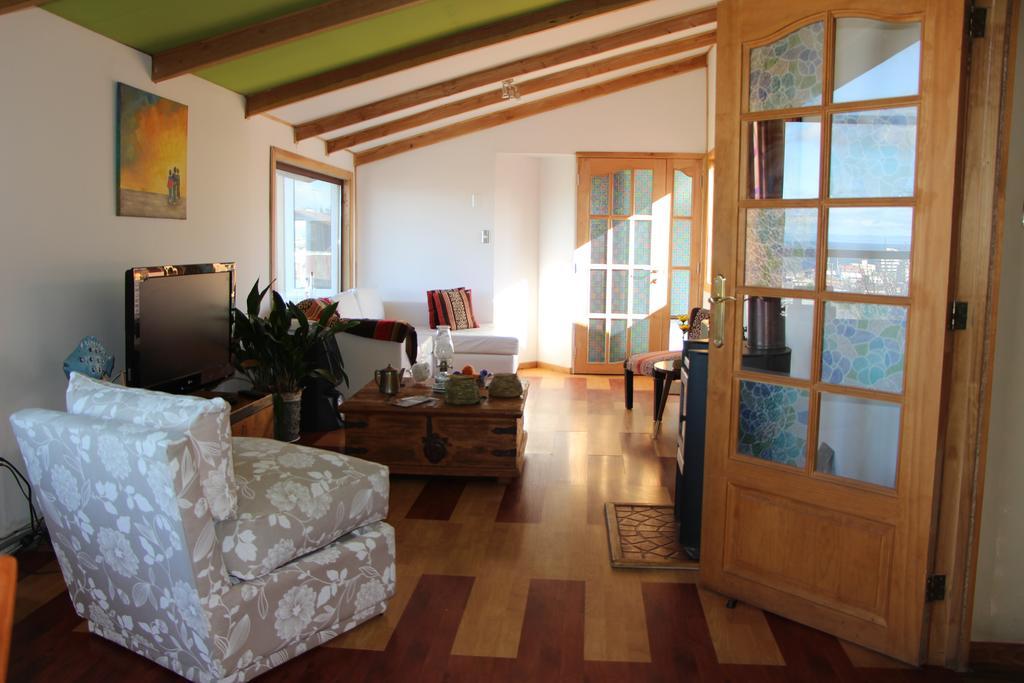 Hostal Fernando De Magalhaes Punta Arenas Exterior photo