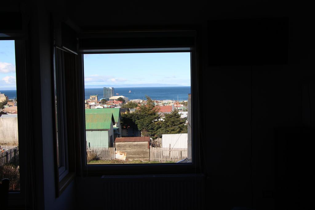 Hostal Fernando De Magalhaes Punta Arenas Exterior photo